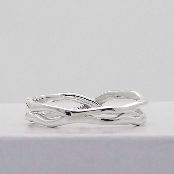 Real Sterling Silver Modernist Curvy Stacking Ring Size 7 US, 8 US Stamped 925 - Picture 4 of 7